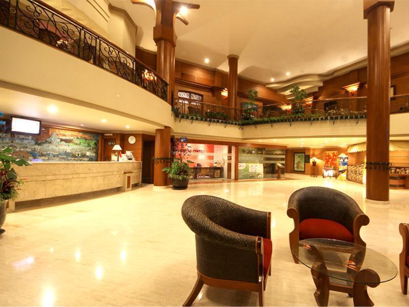 Bentani Hotel & Residence Чиребон Экстерьер фото