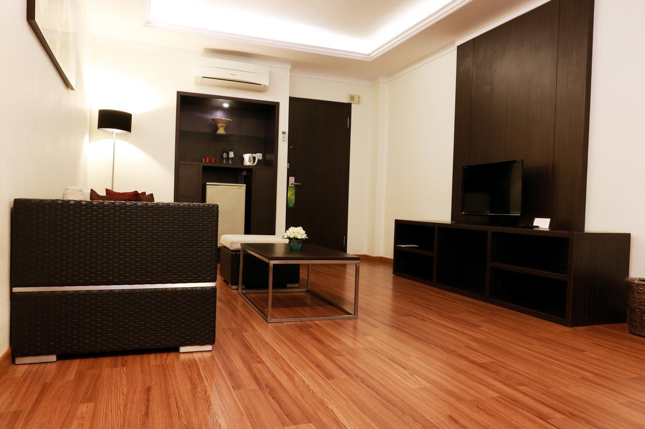 Bentani Hotel & Residence Чиребон Экстерьер фото