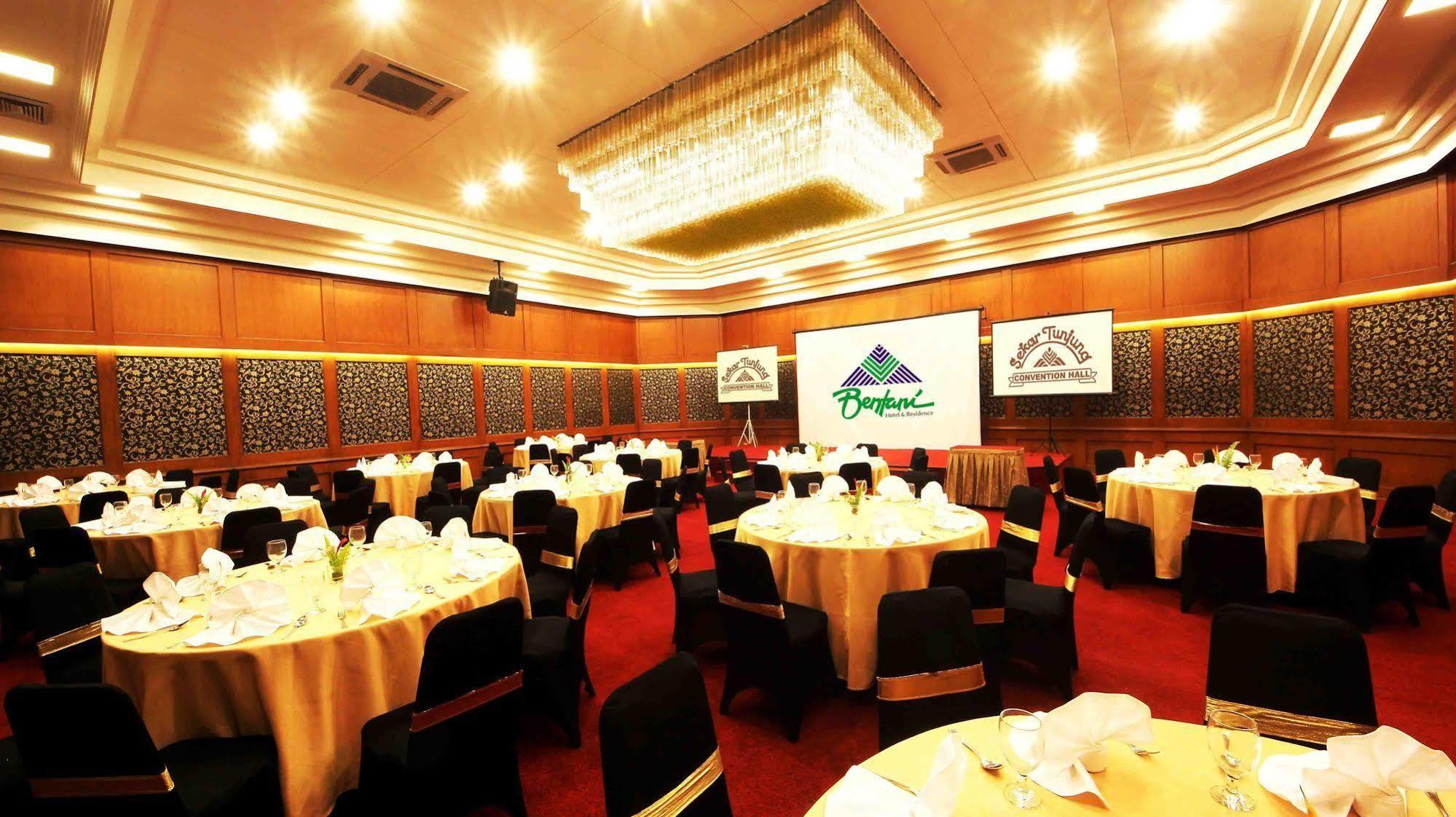 Bentani Hotel & Residence Чиребон Экстерьер фото