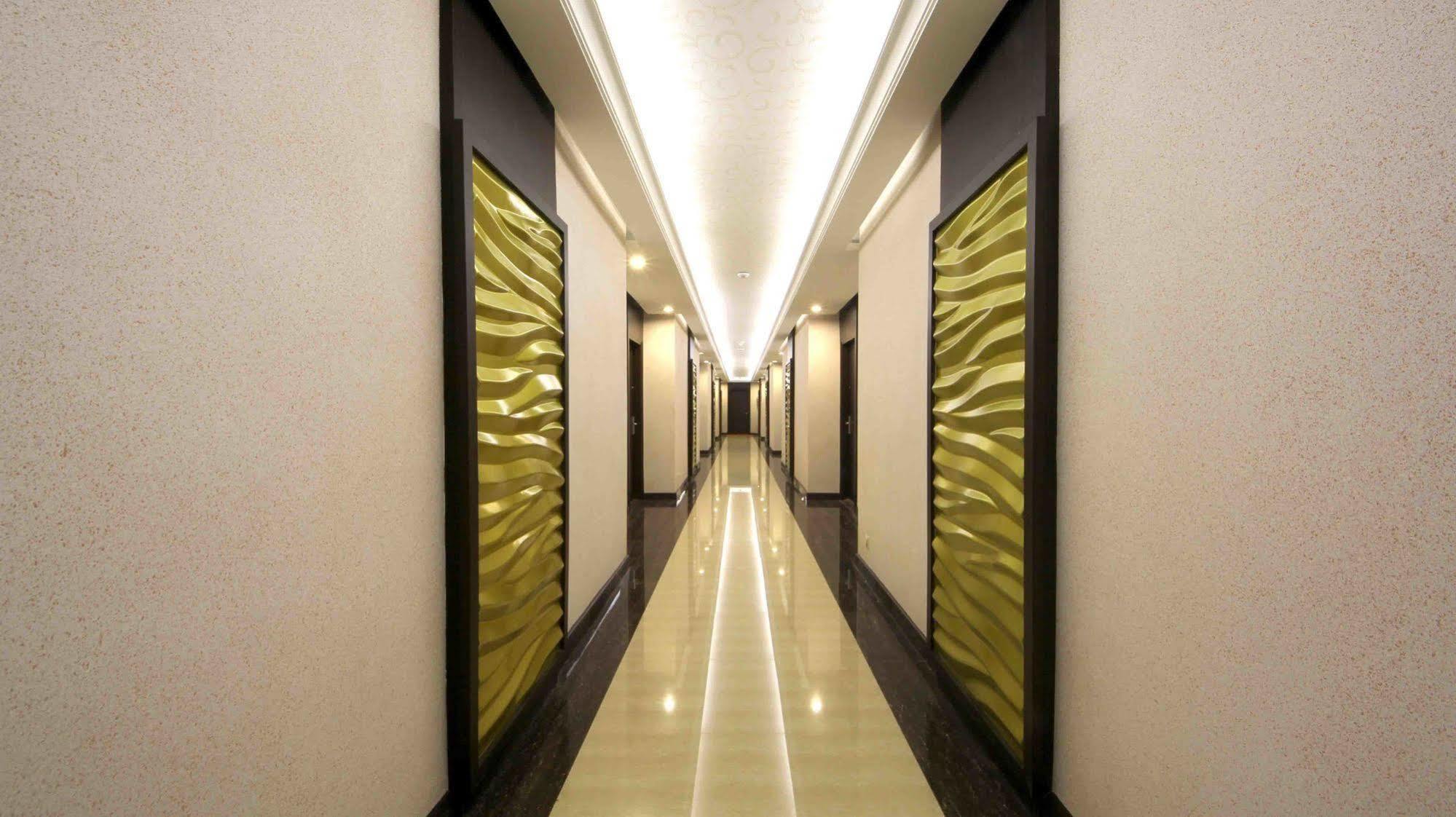 Bentani Hotel & Residence Чиребон Экстерьер фото